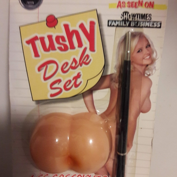 Tushy Desk Set - Picture 1 of 3